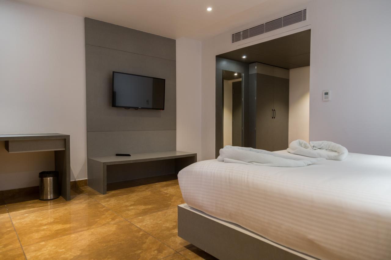 Hotel Hills Tirupattur Tiruppatur Esterno foto