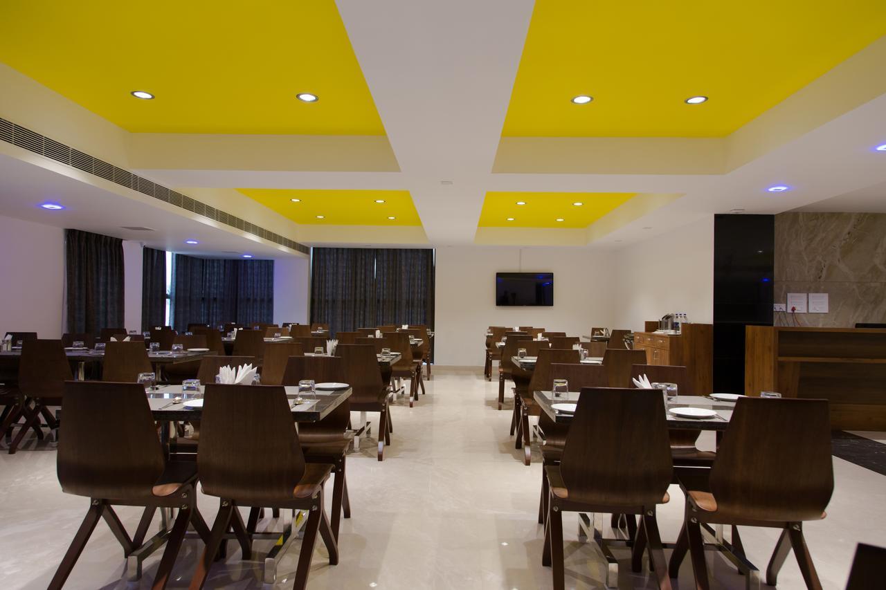Hotel Hills Tirupattur Tiruppatur Esterno foto